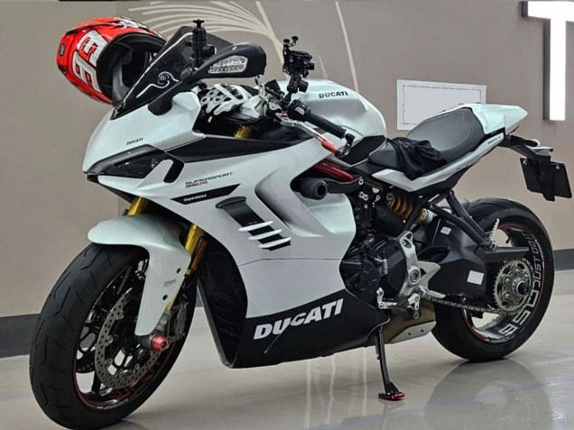 Carenados Moto Ducati 2021-2024 Ducati Supersport 950/950S 2021-2024 - Blanco Negro Fabricantes