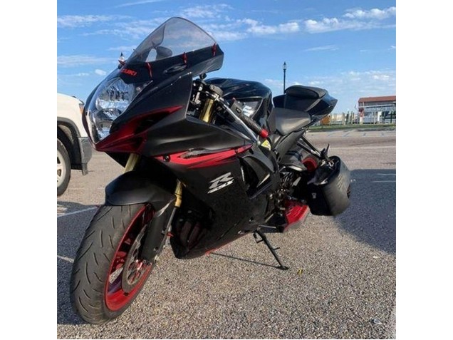 Carenados Moto Suzuki GSXR 600 / GSXR 750 2011-2024 - Negro Gris Rojo Línea Fabricantes