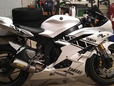 Carenados Moto Yamaha YZF 600 R6 2006-2007 - Blanco Negro Brillante Motul Michelin Fabricantes