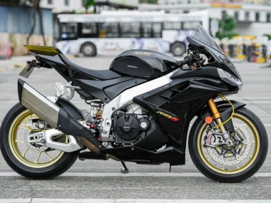 Carenados Moto Aprilia RSV4 1100 2021-2024 - Negro Fabricantes