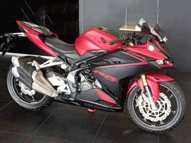 Kits Carenado Moto Honda CBR250RR 2017-2022 - Rojo Negro Mate Fabricantes
